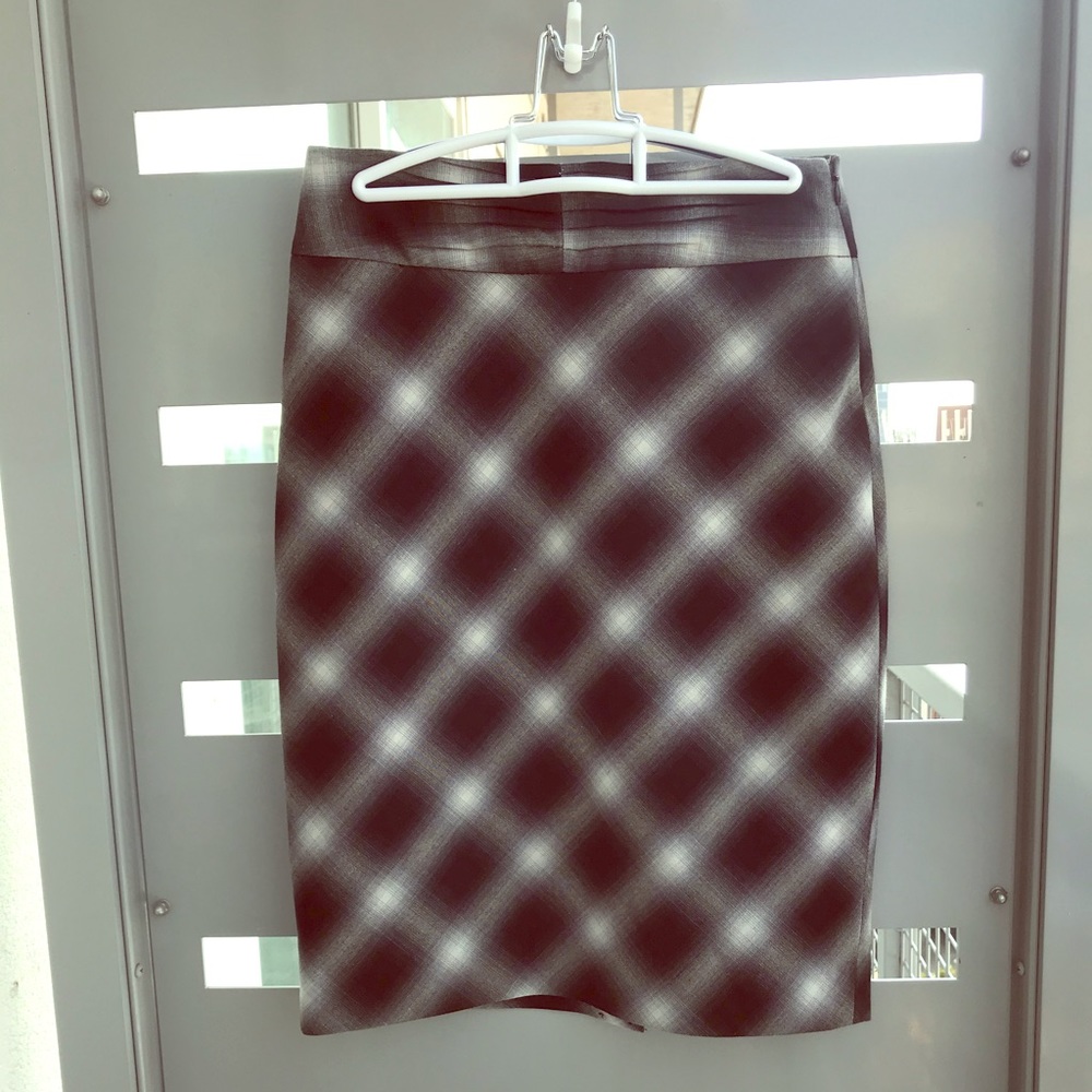 Limited Plaid Pencil Skirt